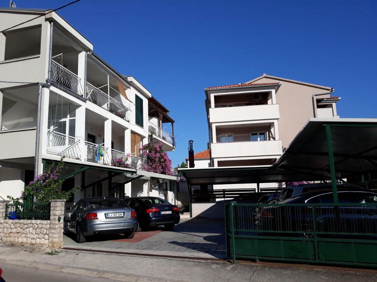 Apartmani Diana Biograd Na Moru Luaran gambar